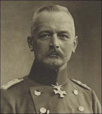 Chef suprme de l'arme allemande de septembre 1914  aot 1916...
