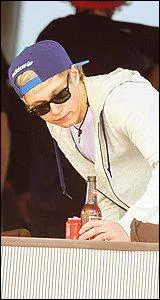 Qu'aime-t-il chez une fille ?