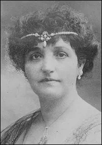 Quel est le nom de cette ancienne premire dame de France ?