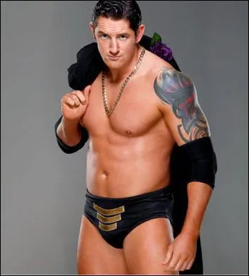 Quel est le vrai nom de Wade Barrett ?