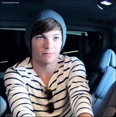 Il est en couple avec...