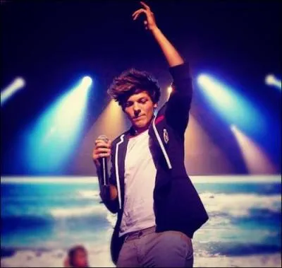 Louis a t arrt  Los Angeles car...