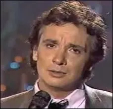 Quel est le nom de ce chanteur interprtant en direct  Les lacs du Connemara  ?