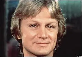 Quel est le nom de cette icne de la chanson franaise malheureusement dcde dans sa salle de bain le 11 mars 1978 ?