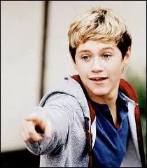 Par consquent, quel est son signe astrologique ?