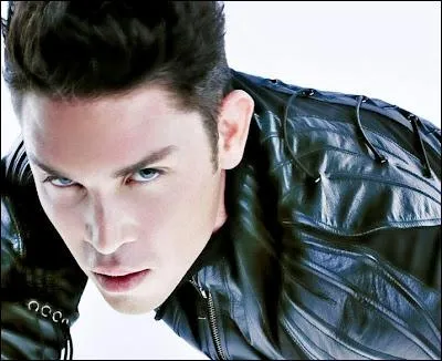 Quel est le nom de ce danseur et chorgraphe canadien ?