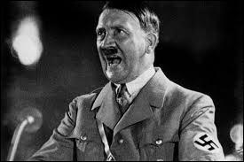En quelle anne, Adolf Hitler devient-il chancelier ?