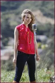 Elle joue de quels instruments ?