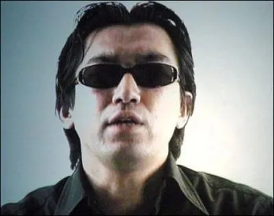 Jeux vido : Quelle saga de jeux vido de type survival horror cre par Shinji Mikami fait ses dbuts sur Playstation en 1996.