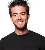 Qui est-ce ? ( Les anges 2 )