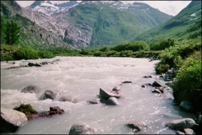 À quel fleuve se rapporte l'adjectif rhodanien ?