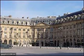 Si je vous dis... Boucheron... Cartier... Van Cleef et Arpels... Chaumet... Buccellatti... Vous me dites ?