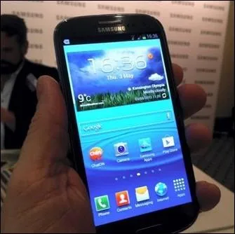 Le fabricant coren Samsung est devenu le 1er vendeur de tlphones portables au monde. Comment se nomme son dernier smartphone dvoil jeudi dernier  Londres ?