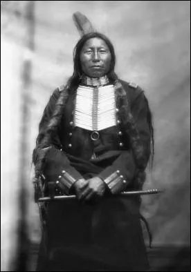 Quelle est son identit ?