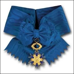 Laquelle de ces hautes distinctions a-t-il cre ?