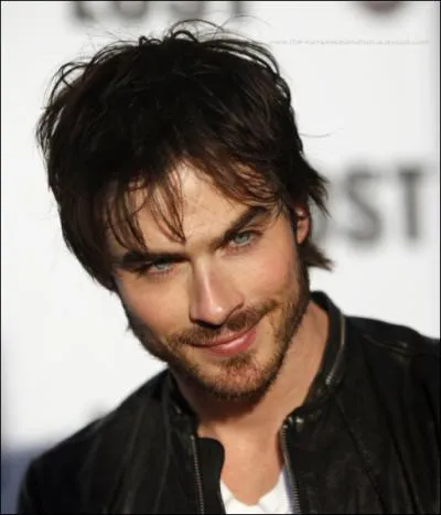 Avec qui sort-il en ce moment ?