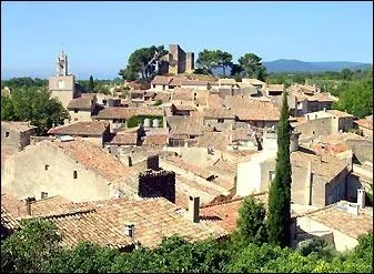 Quel nom de village n'existe PAS ?