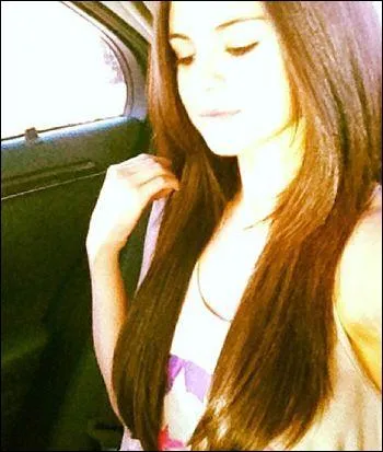 Quel est son nom de scne ?