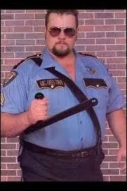 Quel est ce catcheur de la WWF ?