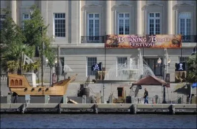 Dans quelle(s) saison(s) peut-on assister au festival de Brle- Bateau ?