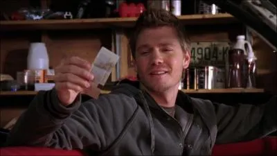 Durant la saison 6, Lucas retrouve un ticket d'un concert o lui et Peyton devaient aller. Mais de quel groupe s'agissait-il ?