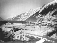 Les premiers Jeux olympiques d'hiver se déroulèrent en 1924 à...