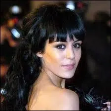 Qui est cette chanteuse ?