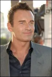 Qui est cet acteur qui a jou dans 'Charmed' ou dans 'Nip Tuck' ?