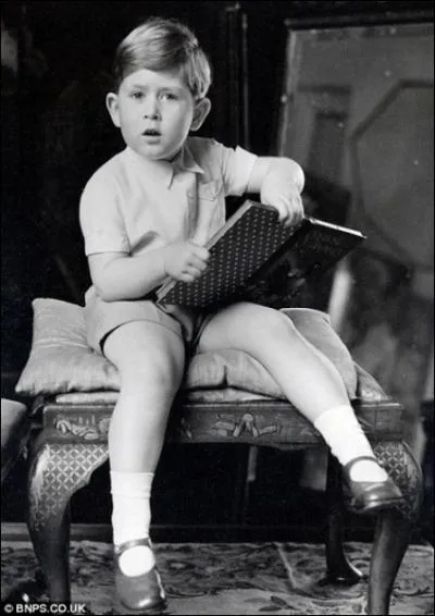 A trois ans, ce descendant des Windsor avait dj les oreilles ... attentives, nous sommes ...