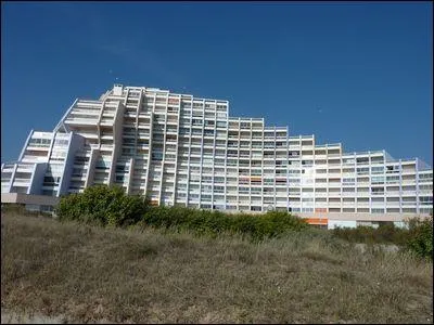 Quel nom porte cet immeuble ?