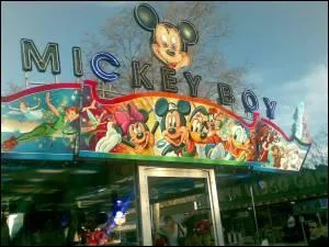 En quelle anne le mange Mickey Boy a-t-il vu le jour ?