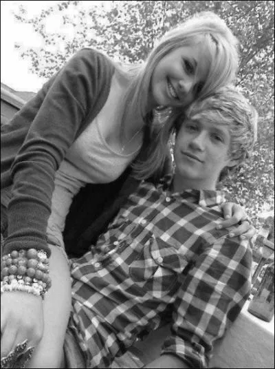 Comment s'appelle l'ex de Niall ?