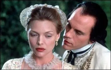 Quant/Quand  la Prsidente de Tourvel, cet/cette dernire vivait un amour coupable avec Valmont.