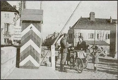 Qu'est-ce qui spare la France en deux jusqu'en novembre 1942 ?