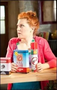 Une petite femme ... to tum ...