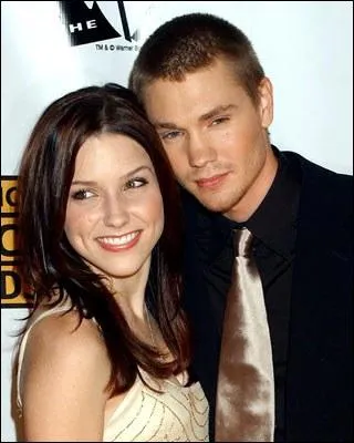 Dans quelle srie se sont rencontrs Sophia Bush et Chad Michal Murray ?