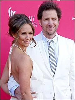 Dans quelle srie se sont rencontrs Jennifer Love Hewitt & Jamie Kennedy ?
