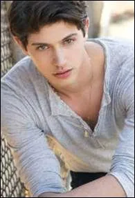 Comment s'appelle le portier dans la srie ?