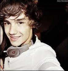 Jusqu' quel ge Liam a-t-il d se rendre rgulirement  l'hpital pour recevoir 32 injections hebdomadaires dans le bras afin de rduire la douleur d'une insuffisance rnale ?