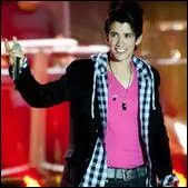 Qui est ce chanteur ?