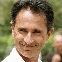 Pierre Brochant, lui est interprt par...