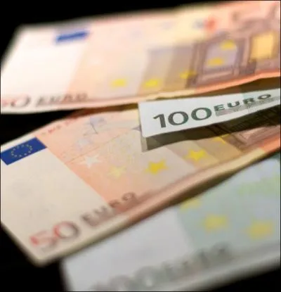 Le rapport entre le revenu moyen des 20% les plus riches et des 20% les plus pauvres est une bonne mesure des ingalits. Entre 2007 et 2010, il s'est