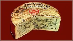 Avant le dessert, un peu de fromage ? Si vous mangez du ''bleu d'Auvergne'' , il ne peut pas venir...
