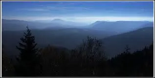 Vous connaissez sûrement la ''ligne bleue ------------------'' ?