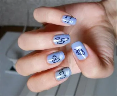 Quel manga s'est invit sur ces ongles ?