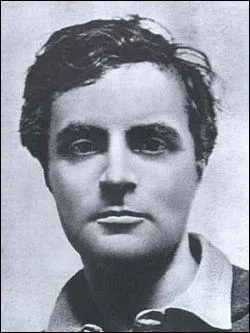 Quelle citation est attribue  Modigliani, connu pour ses portraits de femmes au long cou ?