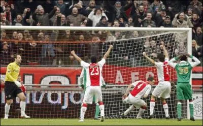 En Eredivisie 2006-2007, le meilleur buteur tait :