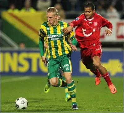 Qui a termin l'Eredivisie2006-2007 avec 48 points :