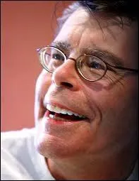 Stephen KING, auteur prolifique de thriller et d'horreur, vit dans quel état aux USA ?