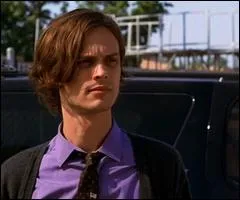 Spencer sait parfois tre un charmeur sous ses airs timides. Comment s'appelait la femme avec qui il a eu une relation dans un pisode de la saison 1 ?